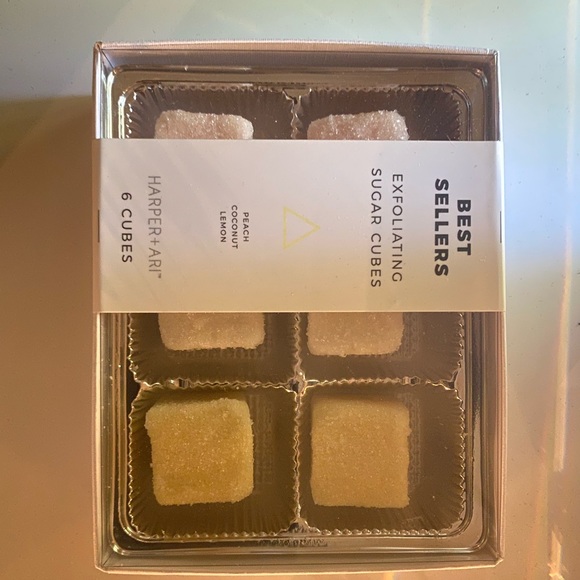 Harper + Ari Exfoliating Sugar Cube Gift Box - Picture 2 of 2
